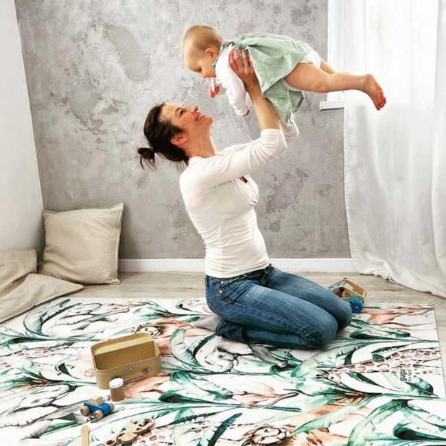 Rectangle play mat with African Life design for a safe and comfortable play area