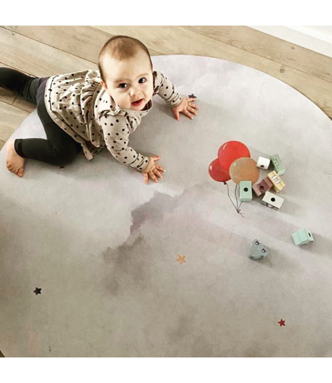 Rond speelkleed met luchtballonprint in zachte kleuren, duurzaam en comfortabel