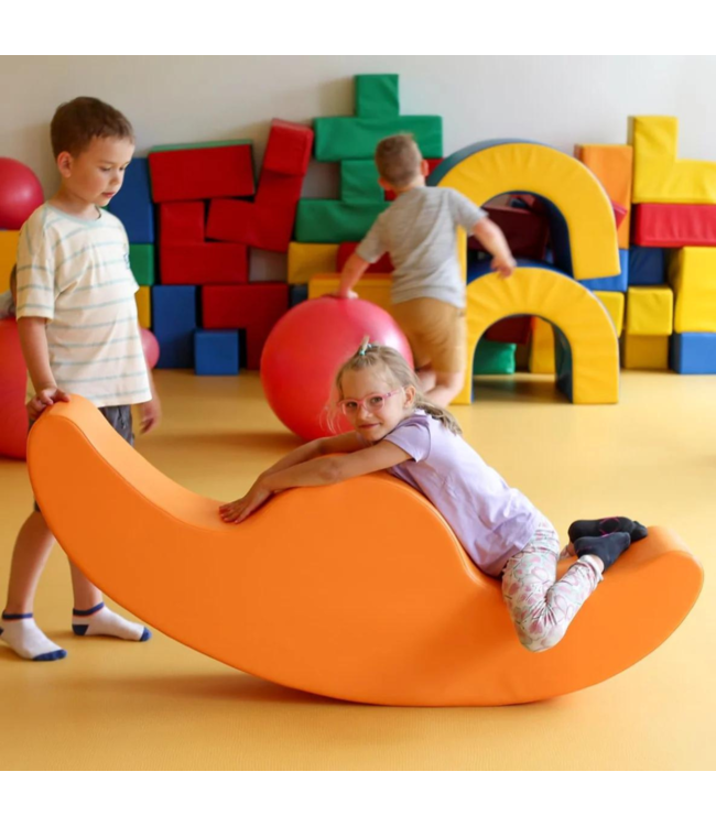 Witte schommelwip voor 2 kinderen – spelend leren in stijl