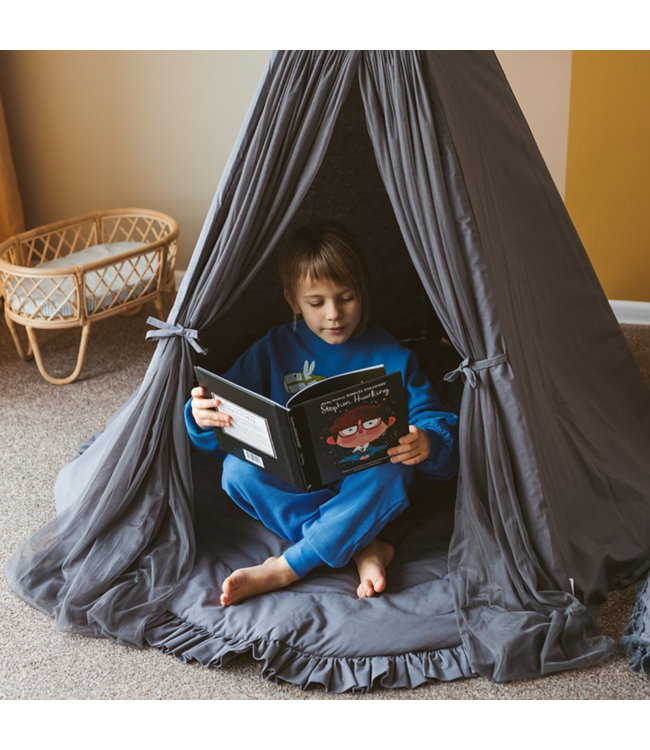 Grijze boho tipi tent van katoen en hout, ideaal voor creatief speelplezier