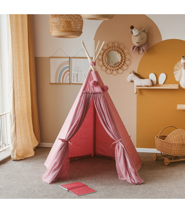 Roze boho tipi tent van katoen en hout voor creatief speelplezier