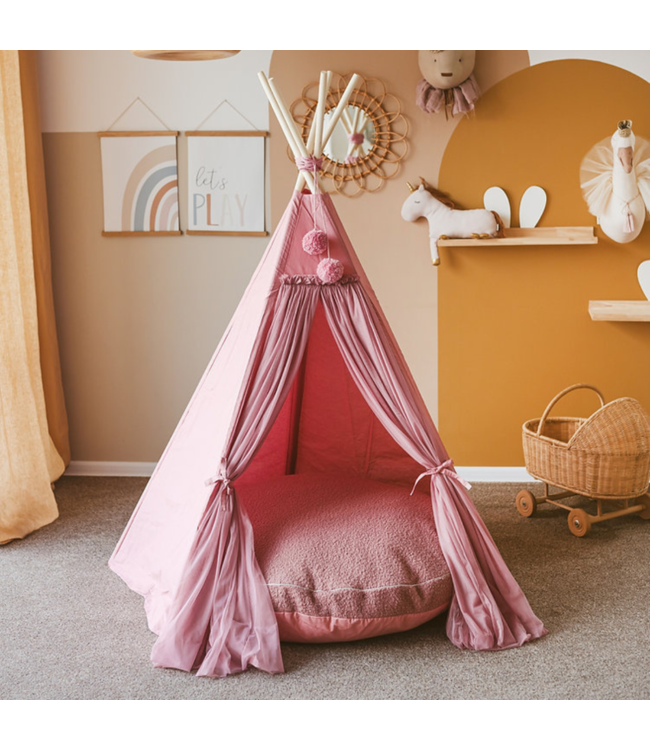 Roze boho tipi tent van katoen en hout voor creatief speelplezier