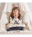 Speelkleed in boho stijl met kwastjes in ecru – zacht, stijlvol en perfect voor de babykamer