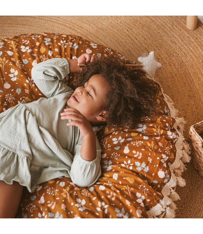 Zacht vloerkussen met franjes in gebloemd dessin – stijlvol en comfortabel zitkussen