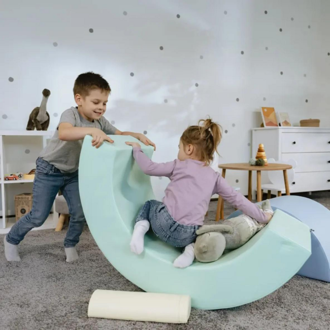 Soft play foam blokken set in zachte pastel regenboogkleuren voor kinderen
