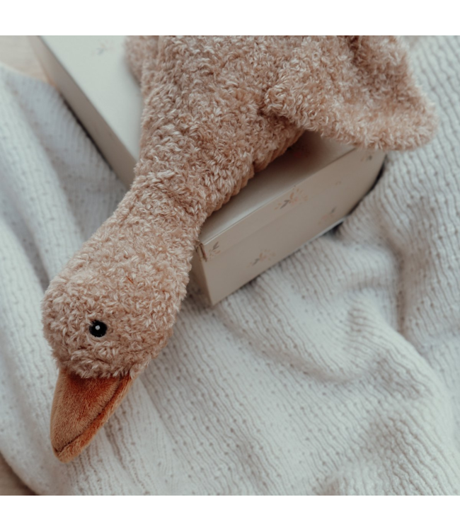 Beige knuffelgans Liva met hartslagfunctie voor baby's