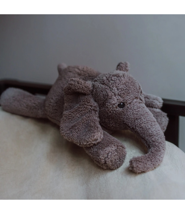 Grijze knuffelolifant George met hartslagfunctie voor baby's