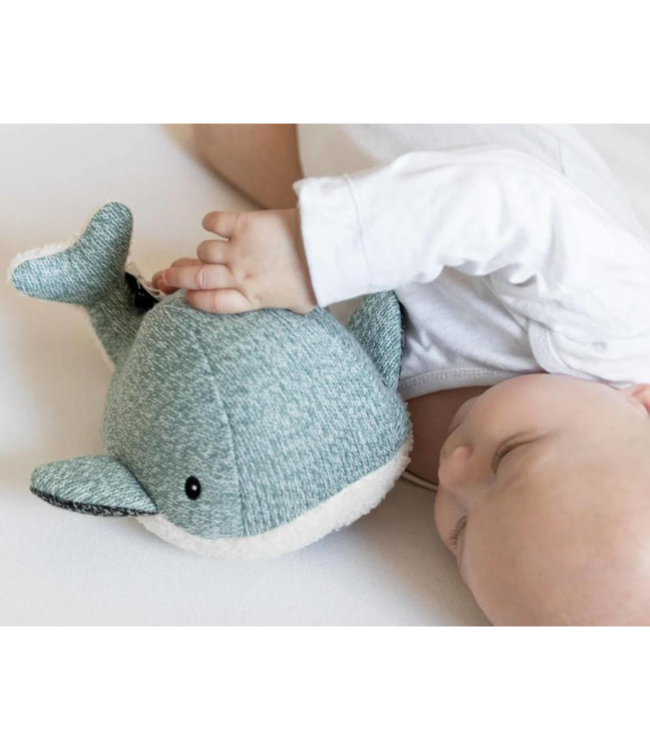 Groene knuffelwalvis Moby met hartslagfunctie voor baby’s