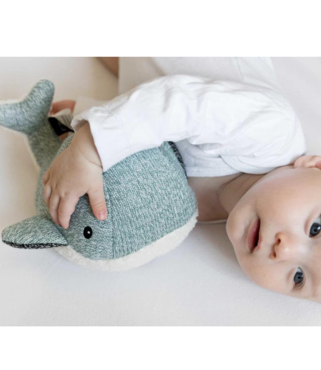 Groene knuffelwalvis Moby met hartslagfunctie voor baby’s