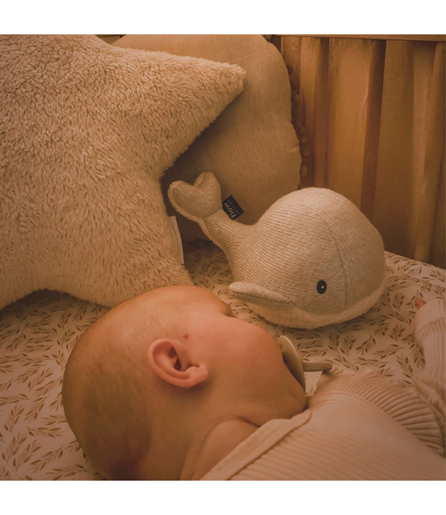 Grijze knuffel met hartslag walvis Moby voor baby’s