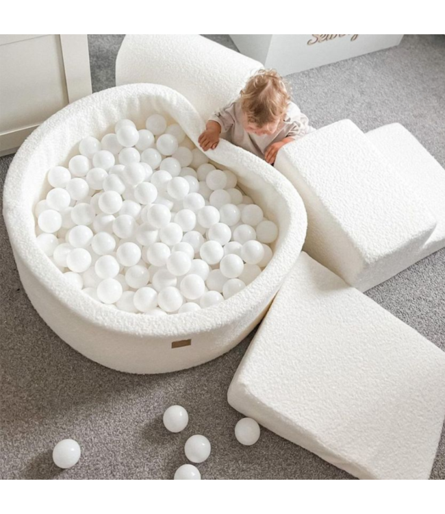 Witte ballenbak ballen – veilige speelballen voor kinderen