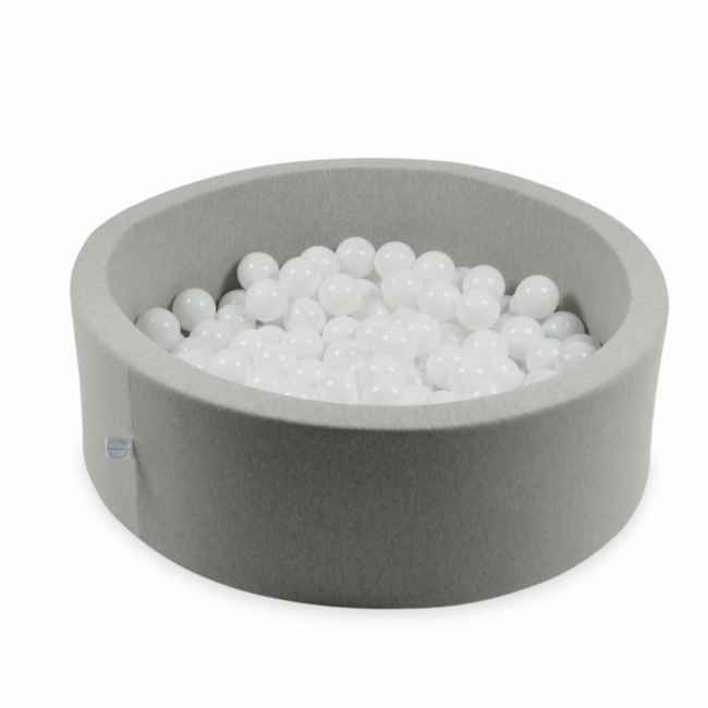 White ball pit balls – safe and stylish play balls for kids