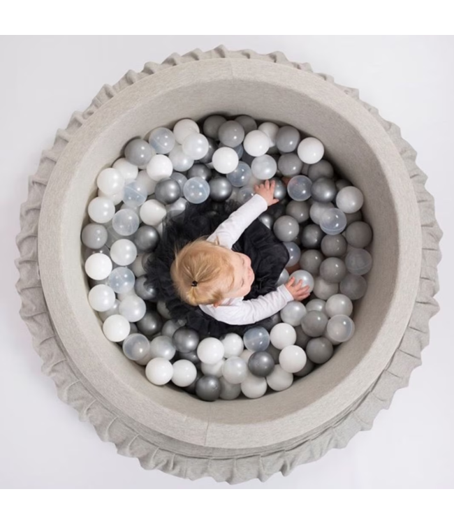 Parel witte ballenbakballen voor een frisse en stijlvolle speelruimte