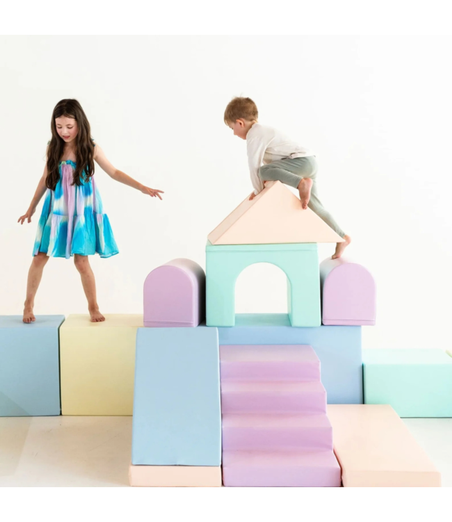 Foam blokken MEGA kasteel – creatief en veilig speelplezier in pastel kleuren