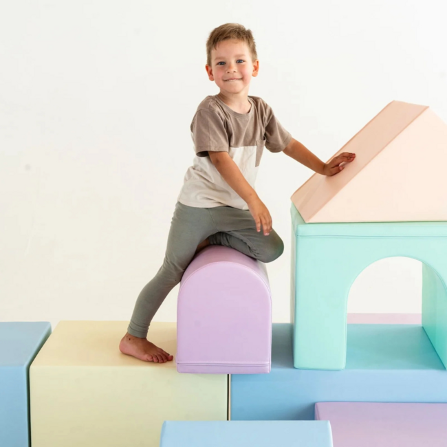 Schaumstoffblöcke MEGA Schloss – kreativer und sicherer Spielspaß in Pastellfarben