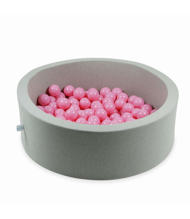 Poederroze ballenbak ballen voor een zachte en dromerige speelplek