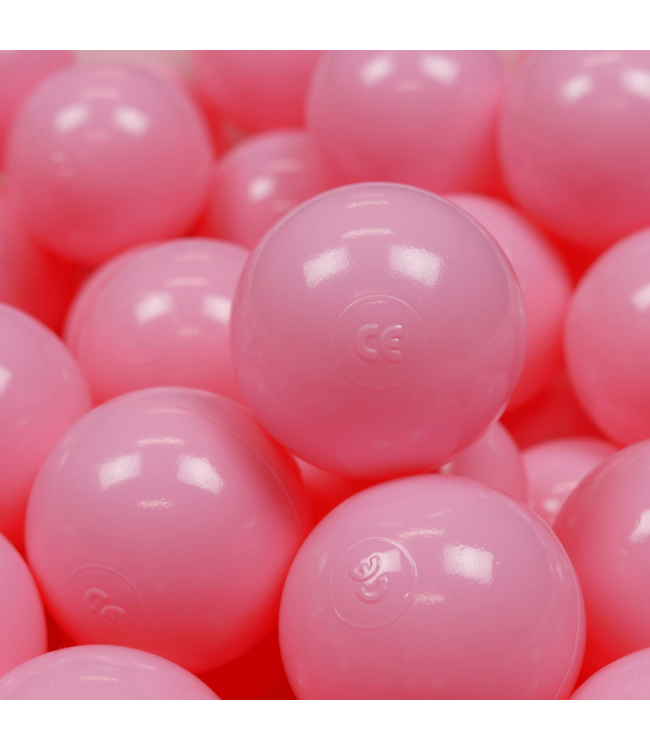 Poederroze ballenbak ballen voor een zachte en dromerige speelplek