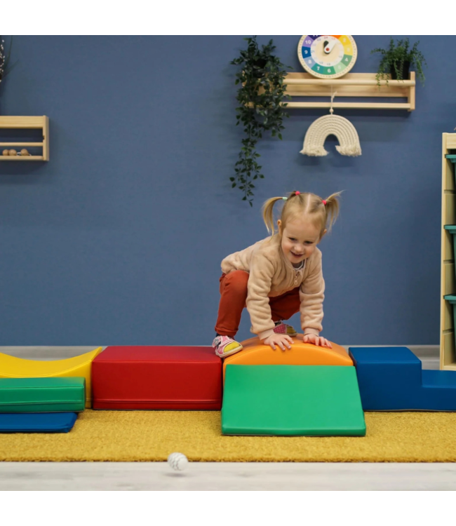 Foam blokken set in primaire kleuren voor creatief en actief kinderspel