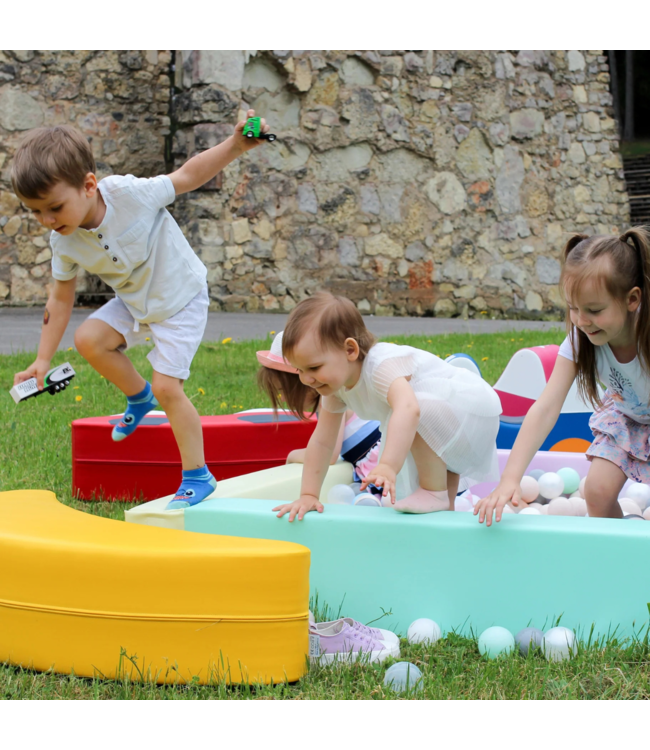 Soft play foam blokken ballenbak: veelzijdig, veilig en leuk voor baby’s en peuters