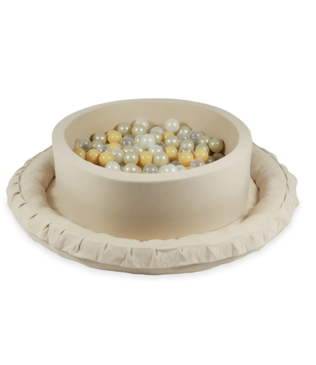 Luxe beige velvet speelnest – veilig en comfortabel speelplekje