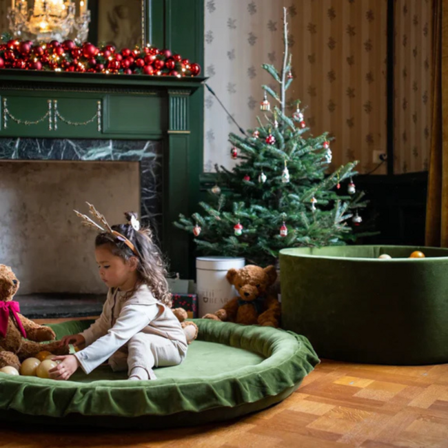 Olijfgroen velvet speelnest – stijlvol, veilig en comfortabel speelplekje