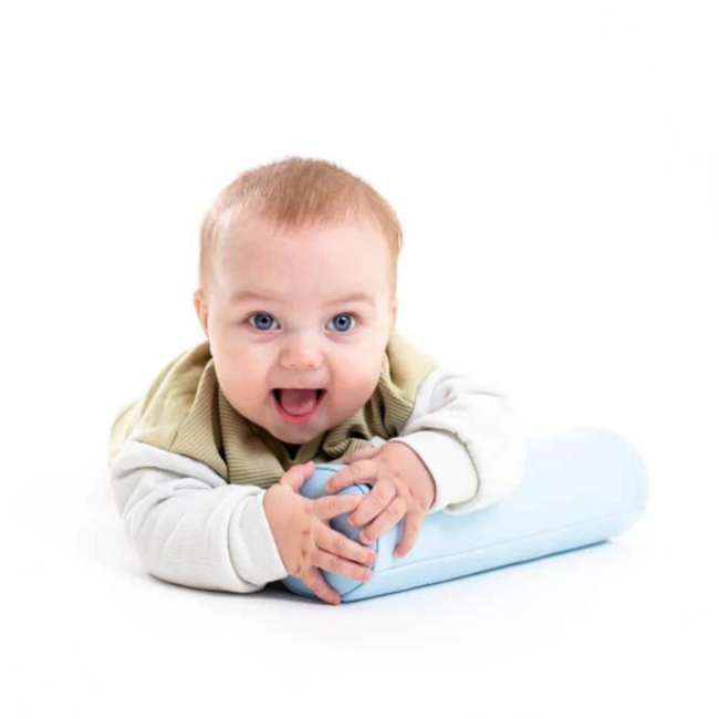 Foam crawl roller in light blue – soft, stylish and ideal for active play