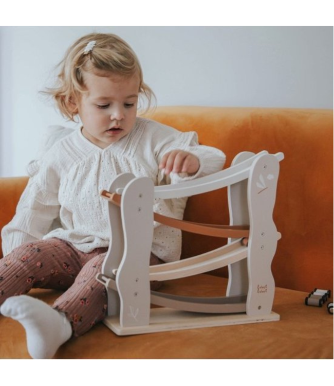 Houten autobaan | Duurzaam speelplezier voor peuters| Beige