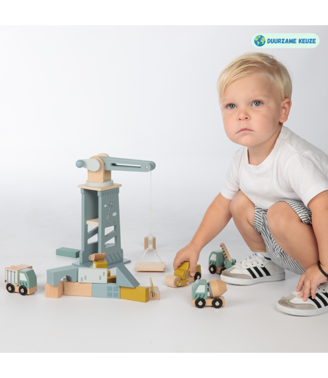 Houten hijskraan en bouwset met 6 voertuigen en blokken