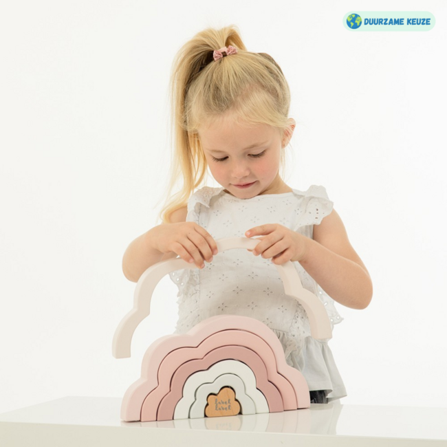 Wooden rainbow puzzle in pink – sustainable & creative toy