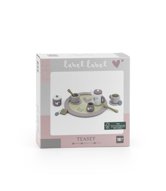 Houten theeservies in roze voor uren fantasiespel