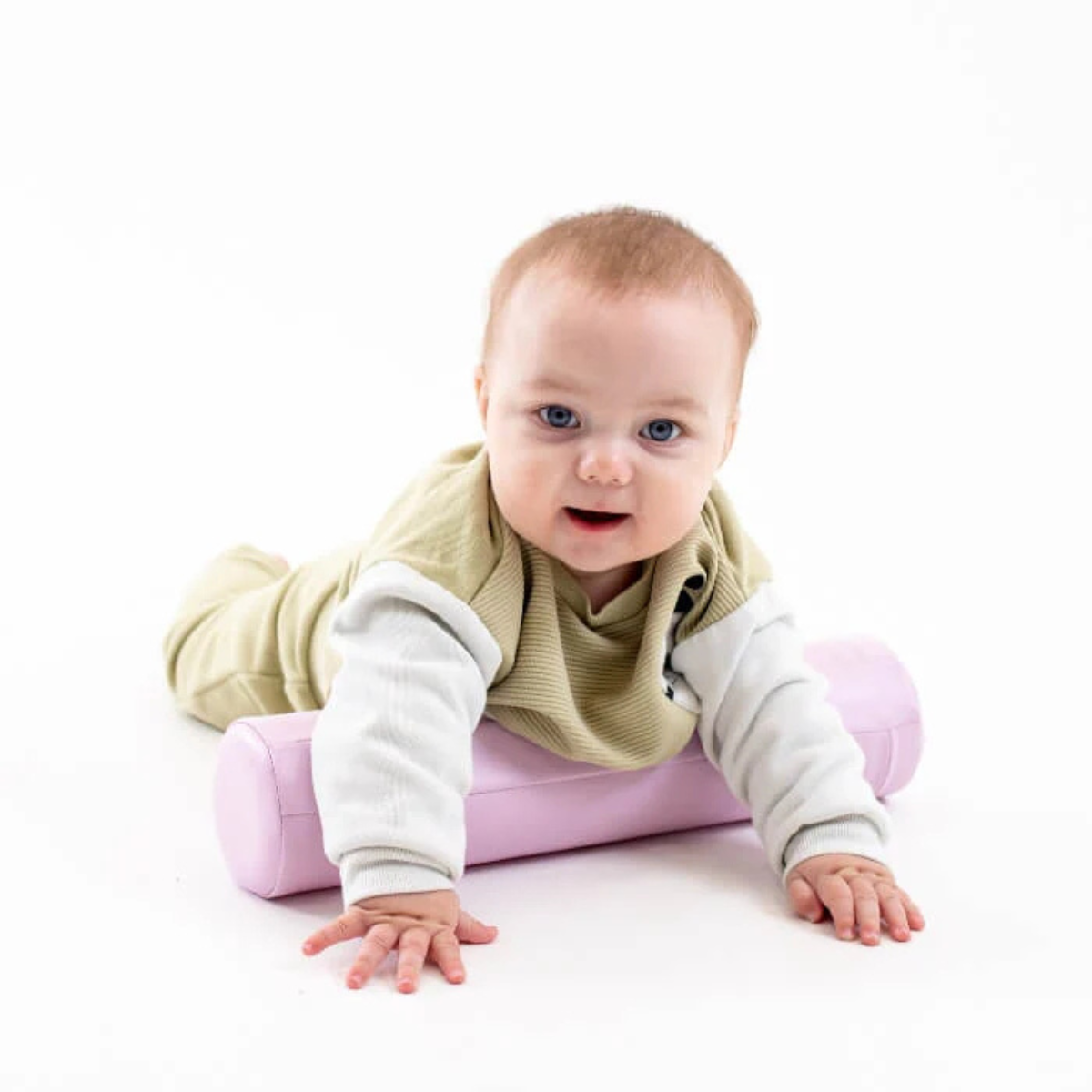 Wanneer gaan baby's kruipen? En hoe helpt ons foam speelgoed hierbij