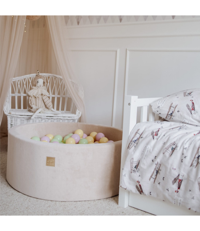 Lente ballenbak 90x30 cm – velvet met 250 pastel ballen