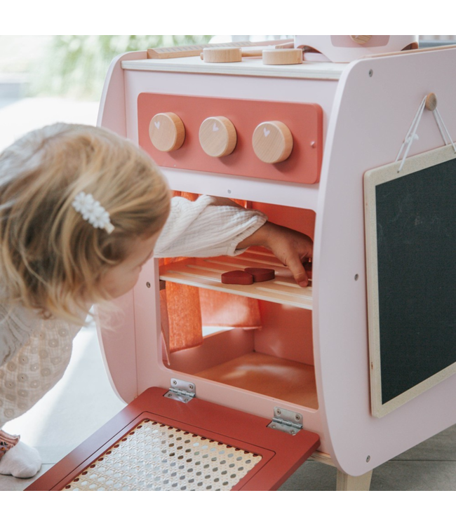 Houten speelkeuken Bistro in roze – stijlvolle kinderkeuken voor kleine chefjes