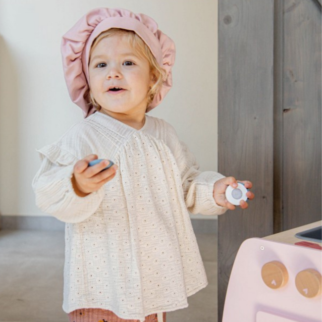 Houten speelkeuken Bistro in roze – stijlvolle kinderkeuken voor kleine chefjes