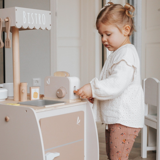 Houten broodrooster nougat van Label Label – FSC speelgoed voor fantasierijk keukenspel