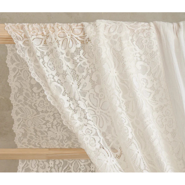 Bedhemel in boho-stijl voor Montessori huisbed