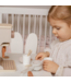 Houten espressomachine in nougat kleur voor kinderen, perfect voor fantasierijk speelplezier