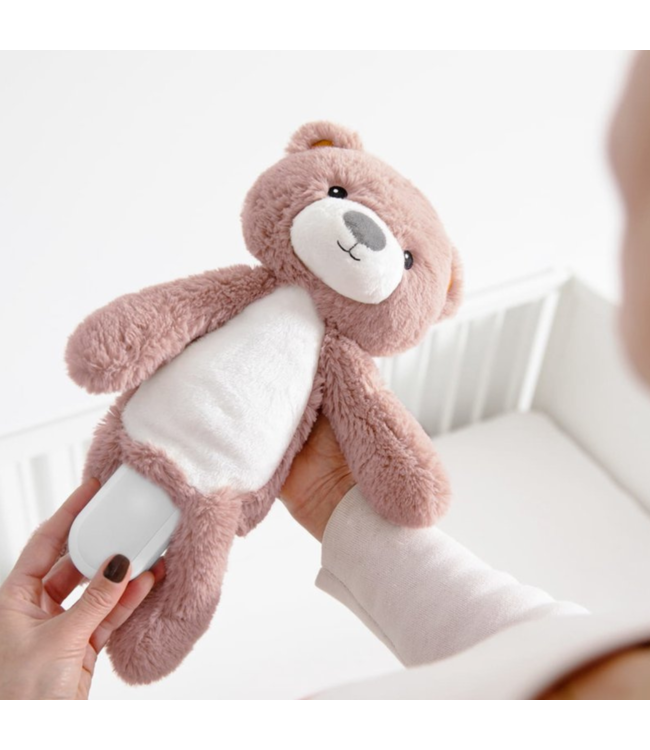 Slaaptrainer Brody beer in roze helpt kinderen rustig te slapen en hun slaapritme te ontwikkelen