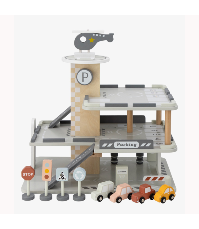 Houten parkeergarage met meerdere verdiepingen en speelfunctie