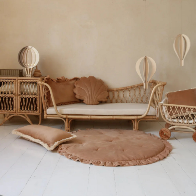 Speelkleed van zacht velvet met roezels – Caramel | Luxe en stijlvol speelplezier