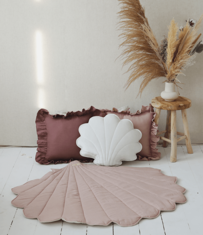 Schelpvormig speelkleed van linnen – Roze | Zacht, stijlvol en speels