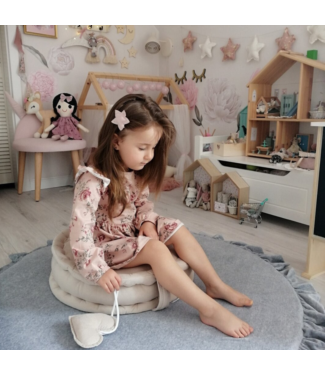 Donkergrijze velvet foam speelmat met ruches Ø 100 cm