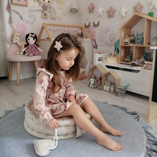 Grijze ronde foam speelmat met katoenen hoes