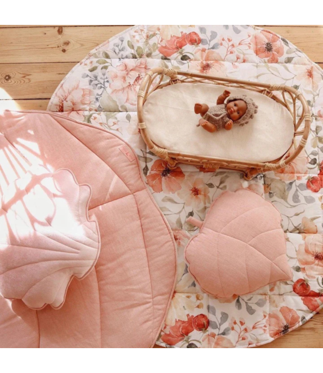 Gewatteerd vloerkleed kinderkamer met bloemenprint uit de Flower Power collectie