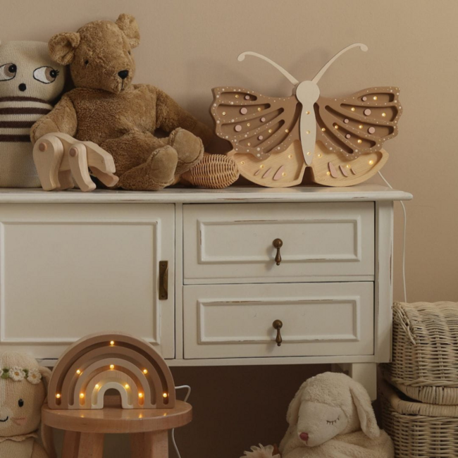 Kinderlamp vlinder – handgemaakt, duurzaam en sfeervol licht voor de kinderkamer