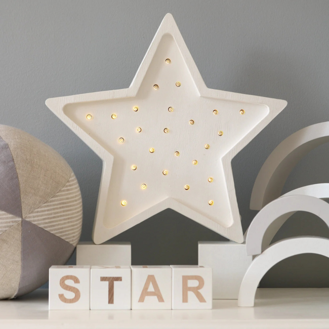 Sustainable wooden night lamp in star shape – handmade and dimmable