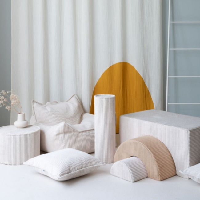 Cream corduroy sierkussen – elegant, zacht en milieubewust