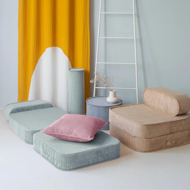 Roze corduroy sierkussen – zacht, stijlvol en duurzaam design