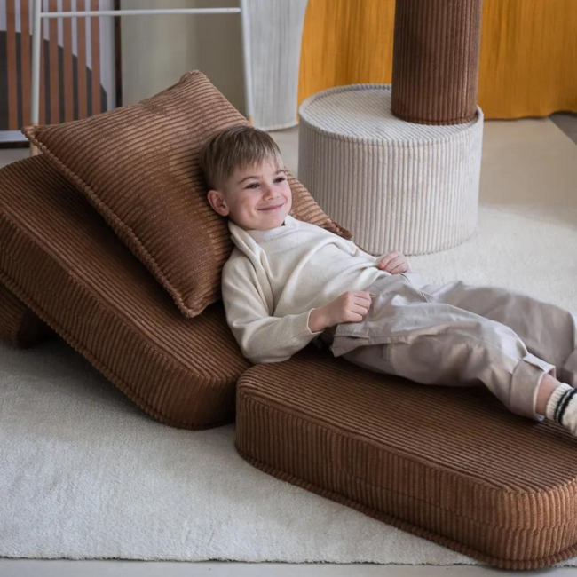 Bruin corduroy sierkussen – warm, stijlvol en duurzaam comfort