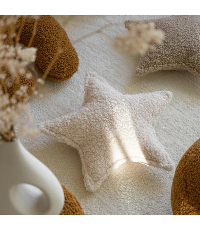 Cream ster kussen van zachte teddystof – speels en comfortabel